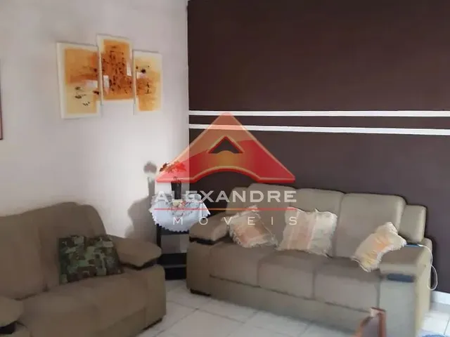 Casa com 140m² 8 quartos e 2 banheiros, à venda, no bairro Conjunto Residencial Dom Pedro I em São José Dos Campos