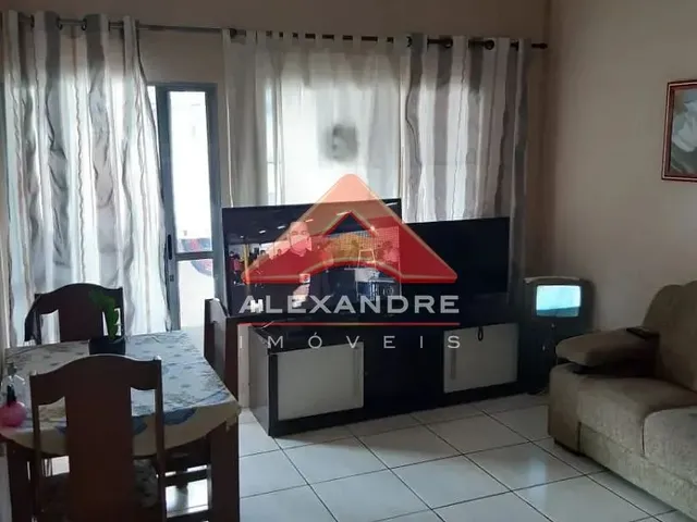 Casa com 140m² 8 quartos e 2 banheiros, à venda, no bairro Conjunto Residencial Dom Pedro I em São José Dos Campos