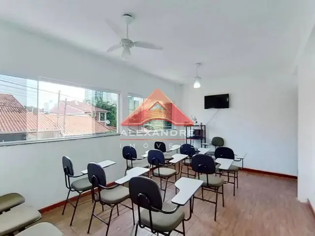 Casa com 250m² 4 quartos e 4 banheiros, à venda, no bairro Bosque dos Eucaliptos em São José Dos Campos