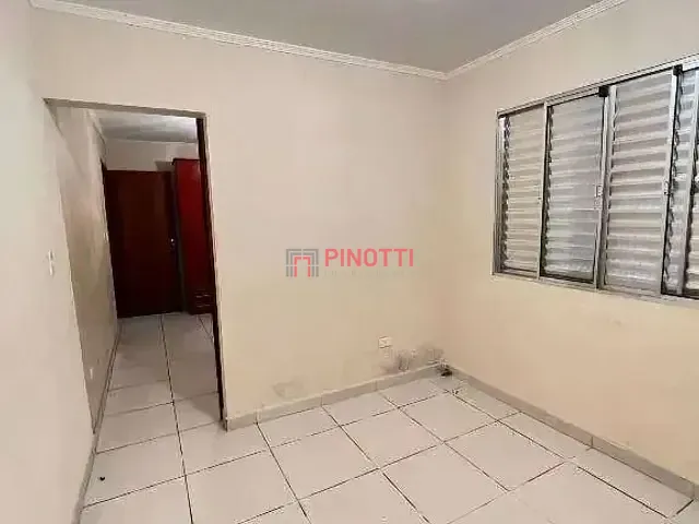 Casa 3 quartos e 2 banheiros, para alugar, no bairro Alves Dias em São Bernardo do Campo