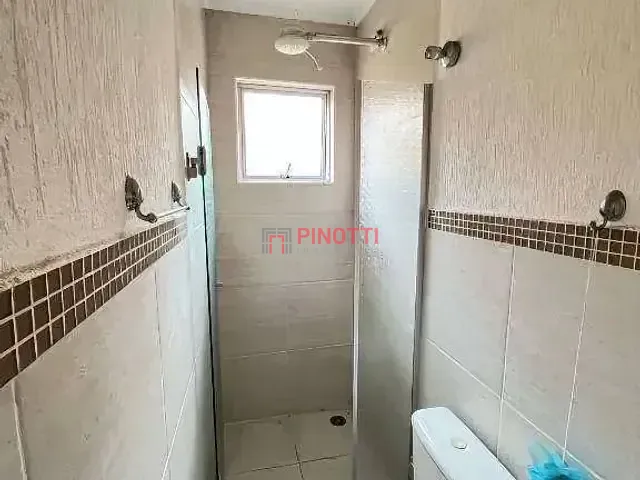 Casa 3 quartos e 2 banheiros, para alugar, no bairro Alves Dias em São Bernardo do Campo