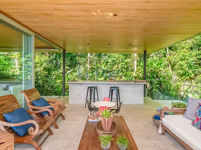 Casa com 1586m² 4 quartos e 1 banheiro, à venda, no bairro Bertioga em Guarujá