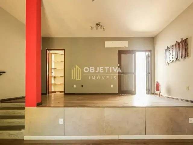 Casa 4 quartos e 3 banheiros, para alugar, no bairro Jardim Itu em Porto Alegre