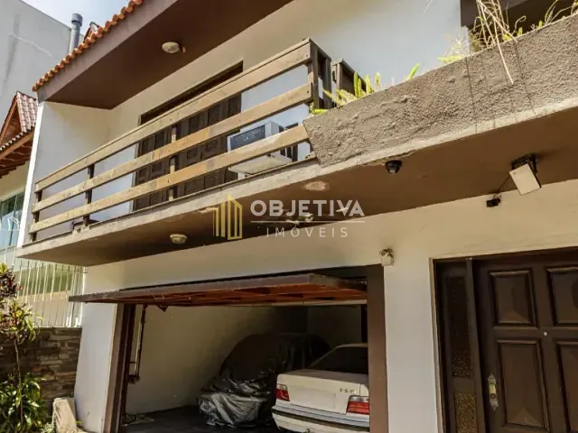 Casa 4 quartos e 3 banheiros, para alugar, no bairro Jardim Itu em Porto Alegre