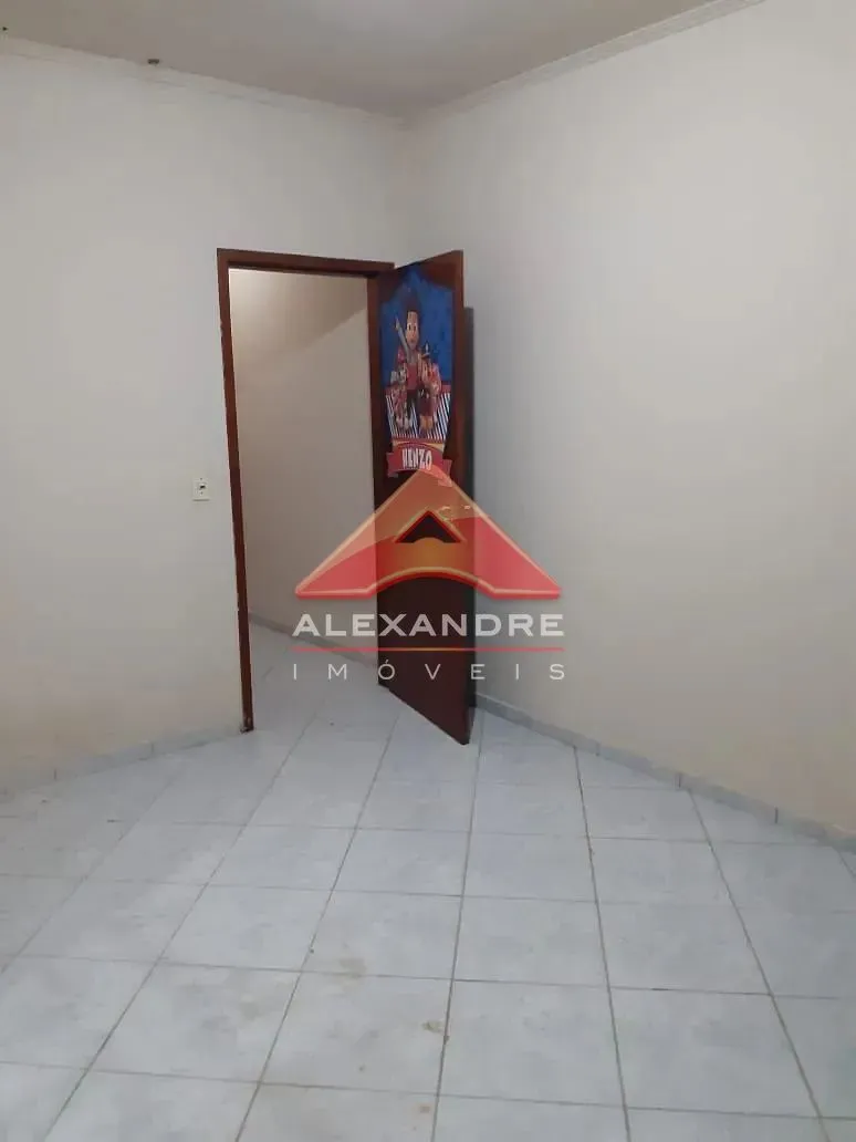Casa, 3 quartos, 95 m² - Foto 2