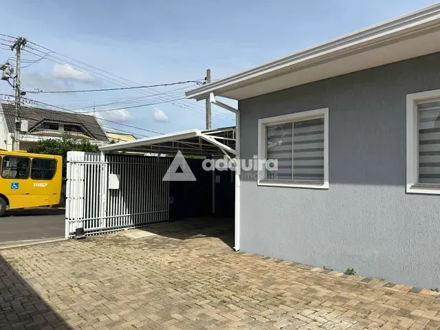 Casa com 61m² 2 quartos e 1 banheiro, à venda, no bairro Oficinas em Ponta Grossa