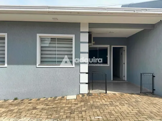 Casa com 61m² 2 quartos e 1 banheiro, à venda, no bairro Oficinas em Ponta Grossa