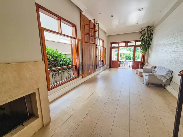 Casa com 523m² 3 quartos e 6 banheiros, à venda ou para alugar, no bairro Dois Córregos em Valinhos