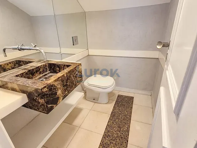 Casa com 523m² 3 quartos e 6 banheiros, à venda ou para alugar, no bairro Dois Córregos em Valinhos