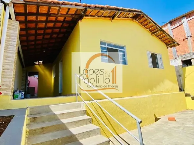 Casa com 200m² 3 quartos e 2 banheiros, à venda, no bairro Caetetuba em Atibaia