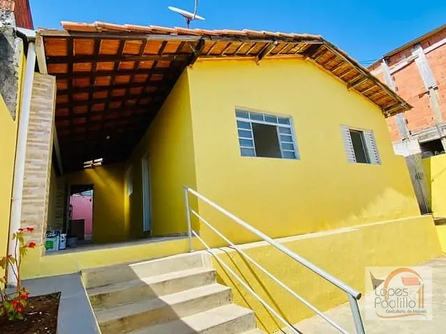 Casa com 200m² 3 quartos e 2 banheiros, à venda, no bairro Caetetuba em Atibaia