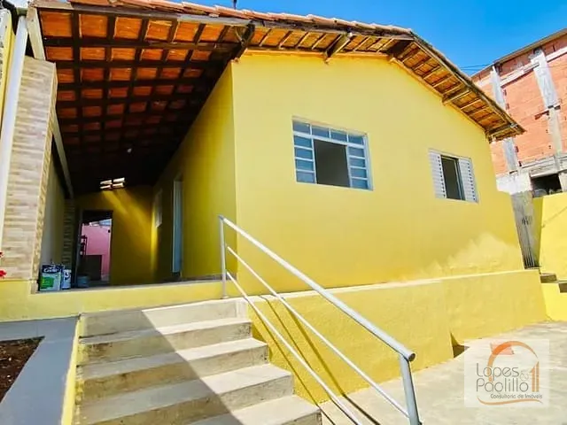 Casa com 200m² 3 quartos e 2 banheiros, à venda, no bairro Caetetuba em Atibaia