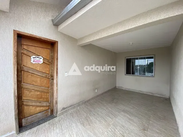 Casa 3 quartos e 2 banheiros, à venda, no bairro Ronda em Ponta Grossa