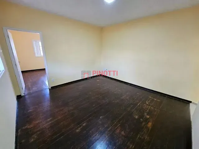 Casa 2 quartos e 1 banheiro, à venda ou para alugar, no bairro Centro em São Bernardo do Campo