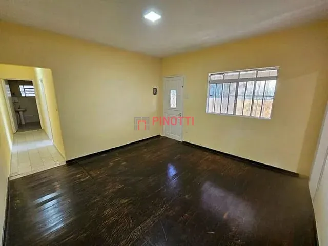 Casa 2 quartos e 1 banheiro, à venda ou para alugar, no bairro Centro em São Bernardo do Campo