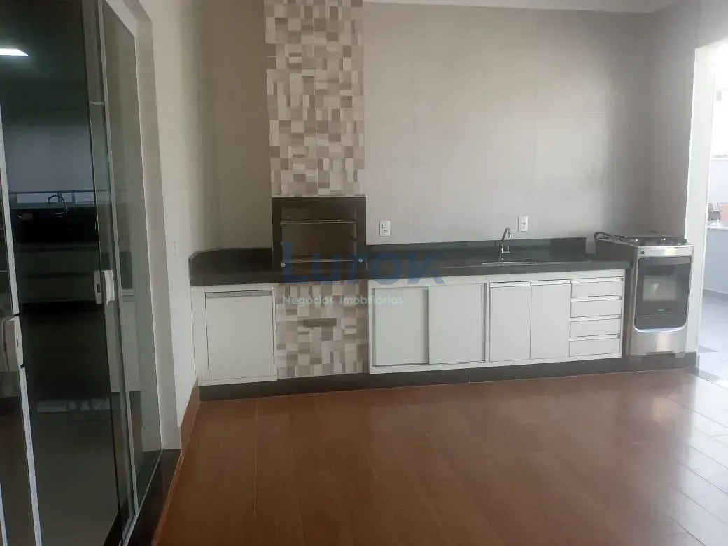 Casa, 3 quartos, 235 m² - Foto 11