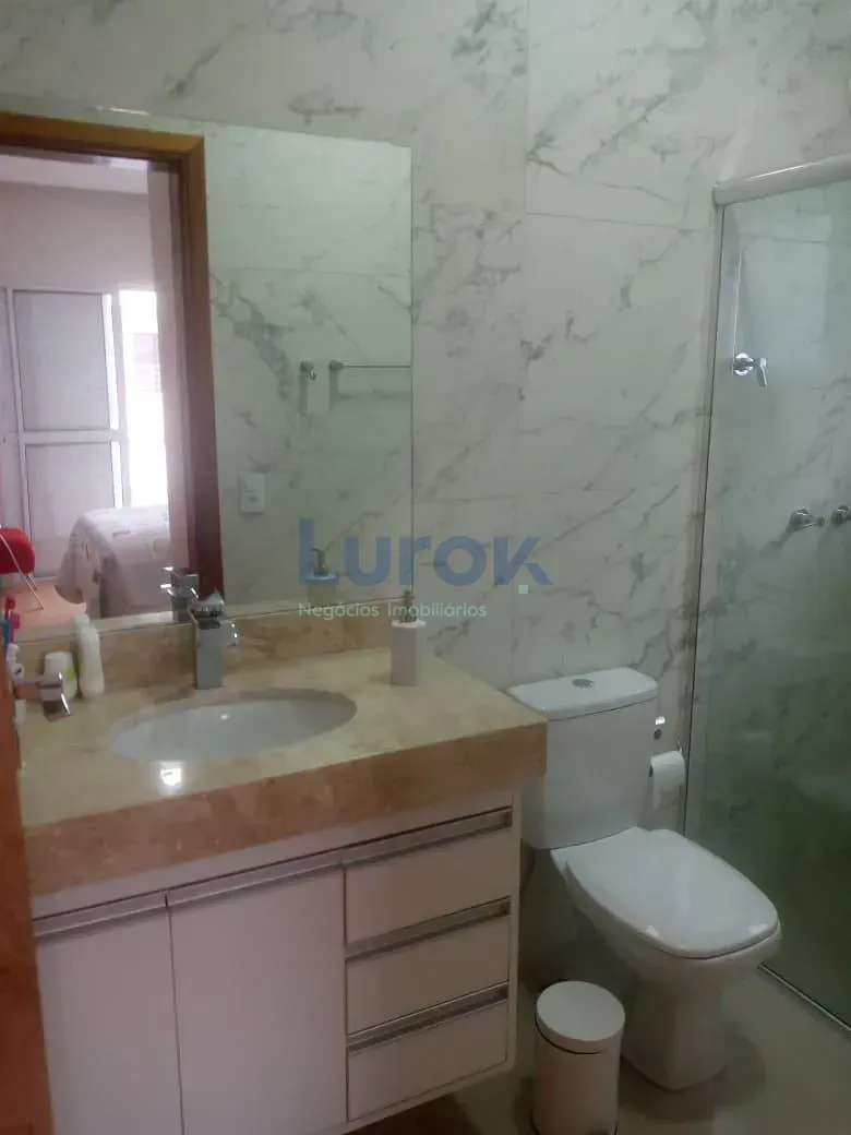 Casa, 3 quartos, 235 m² - Foto 33