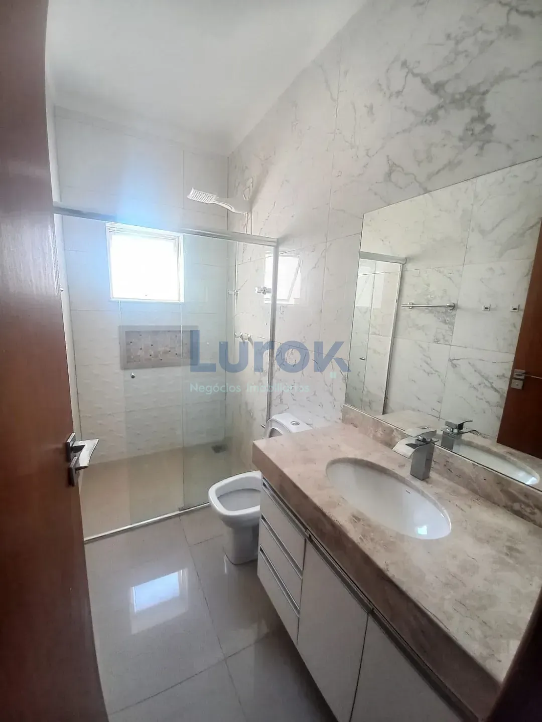 Casa, 3 quartos, 235 m² - Foto 36