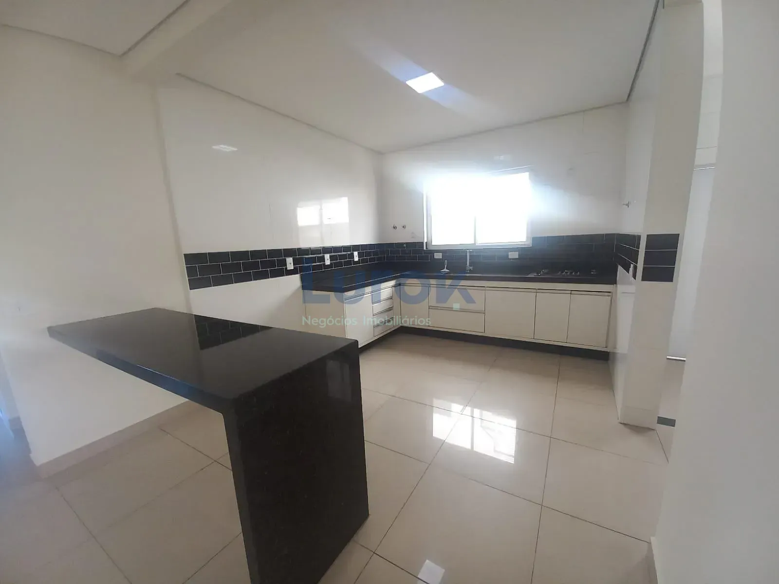 Casa, 3 quartos, 235 m² - Foto 6