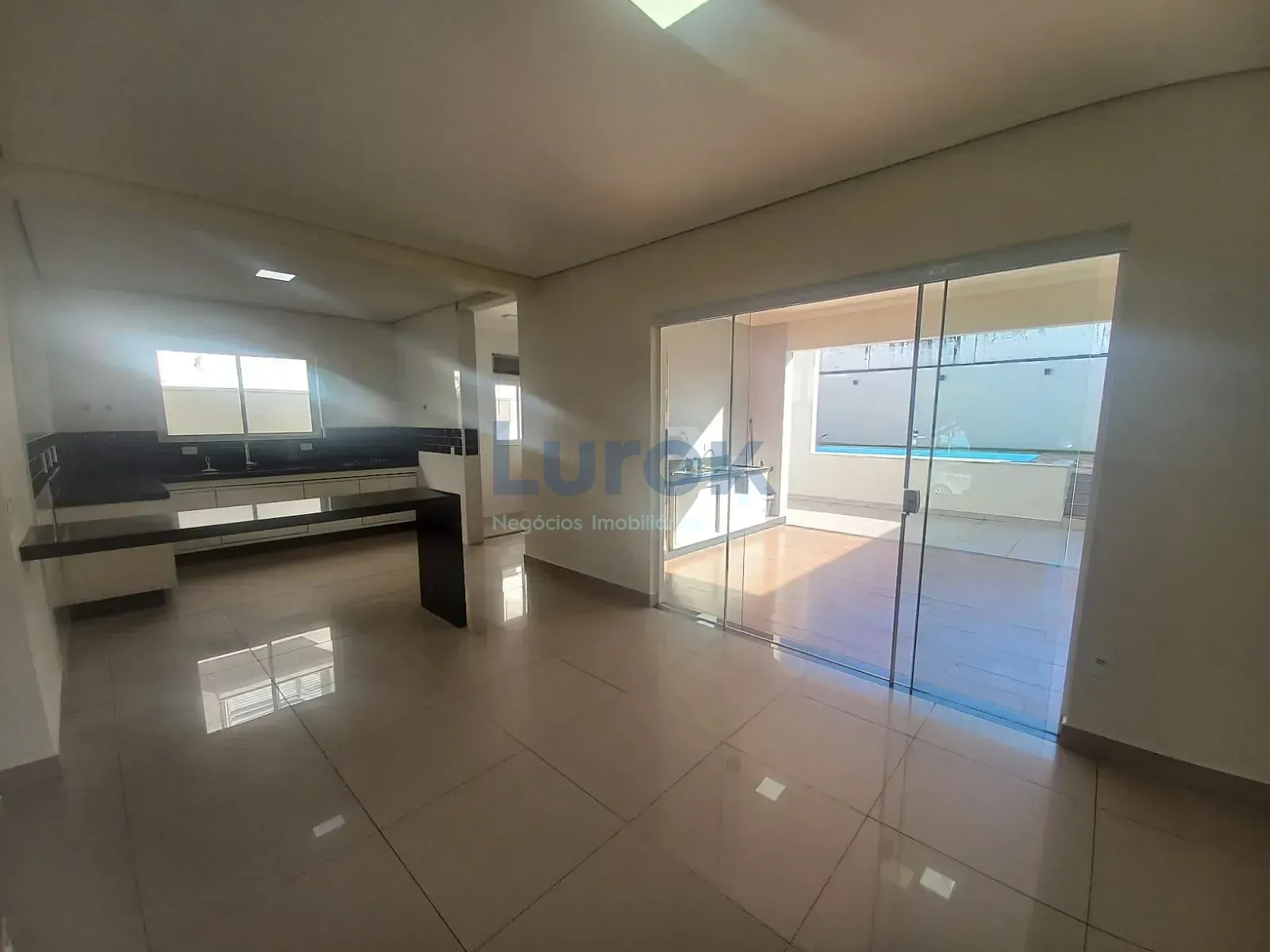 Casa, 3 quartos, 235 m² - Foto 5