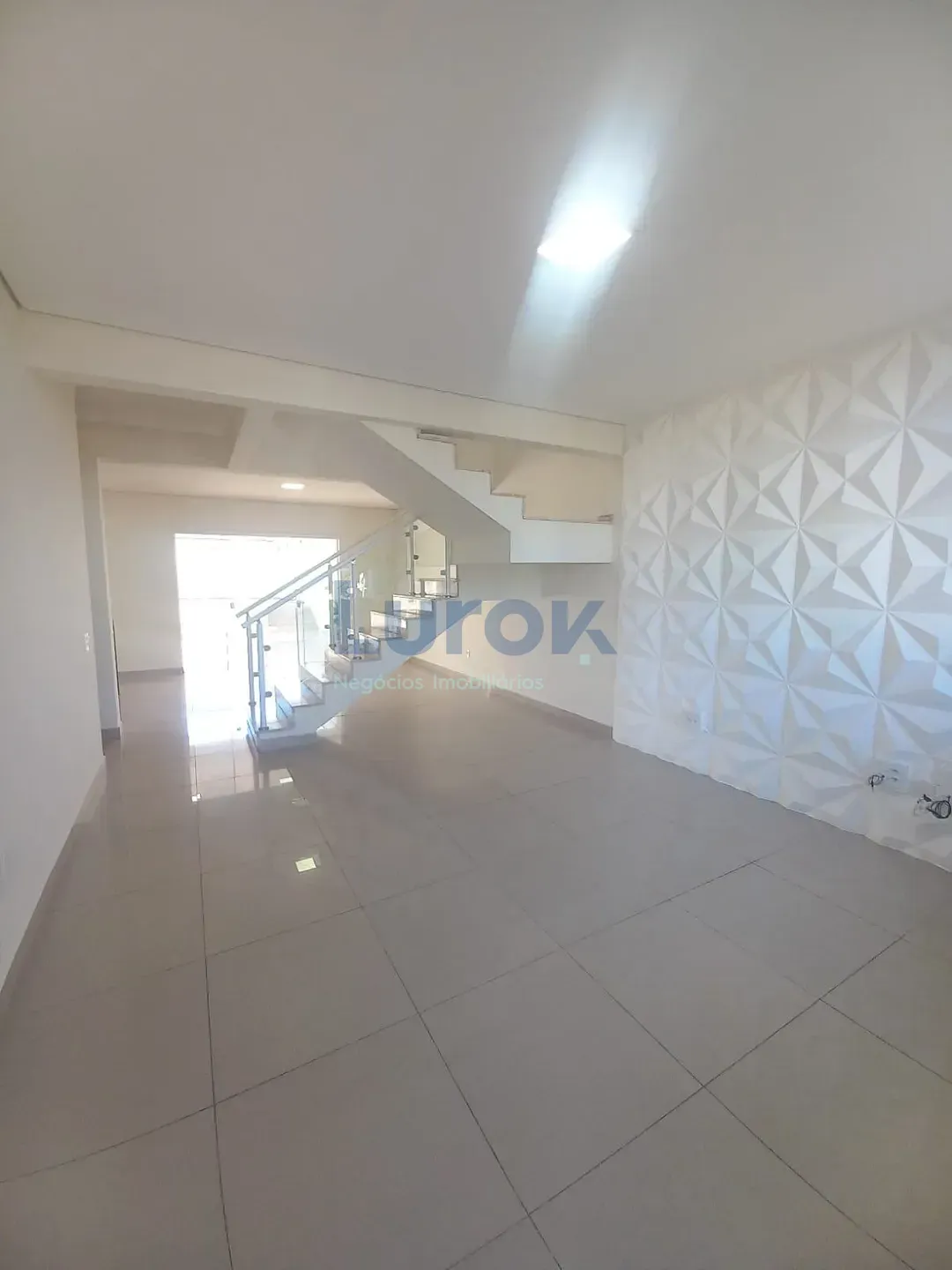 Casa, 3 quartos, 235 m² - Foto 2