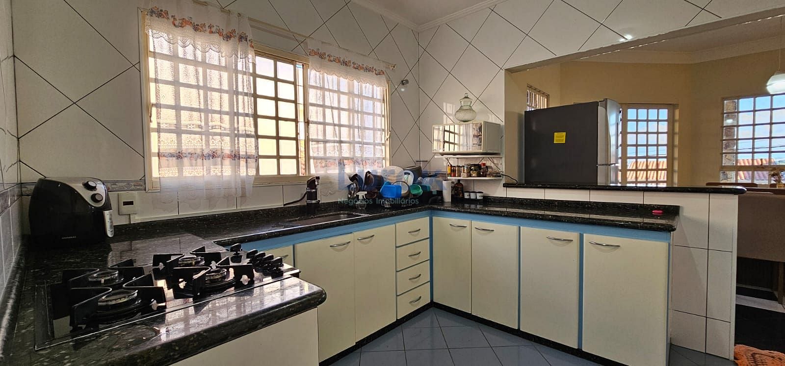 Casa, 3 quartos, 230 m² - Foto 10