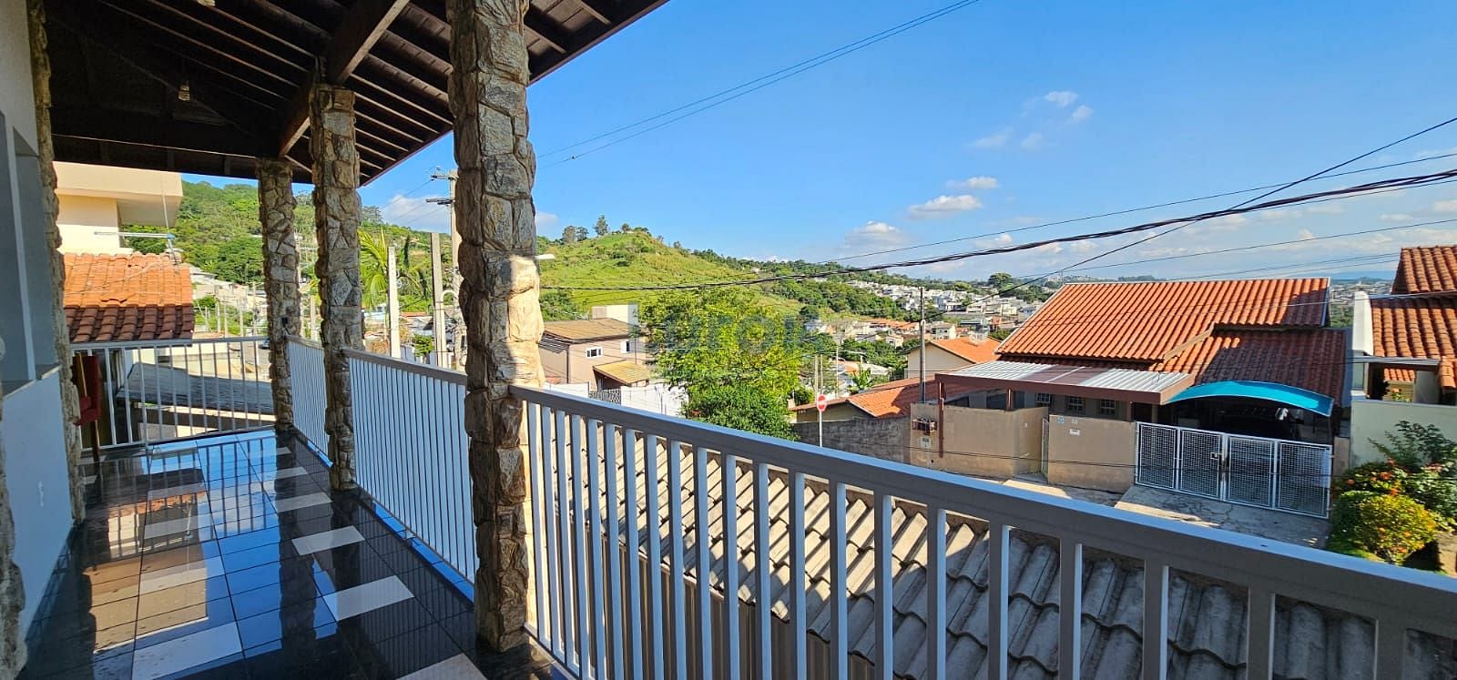 Casa, 3 quartos, 230 m² - Foto 3