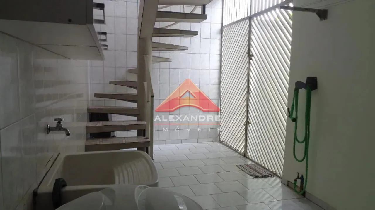 Casa, 3 quartos, 220 m² - Foto 16
