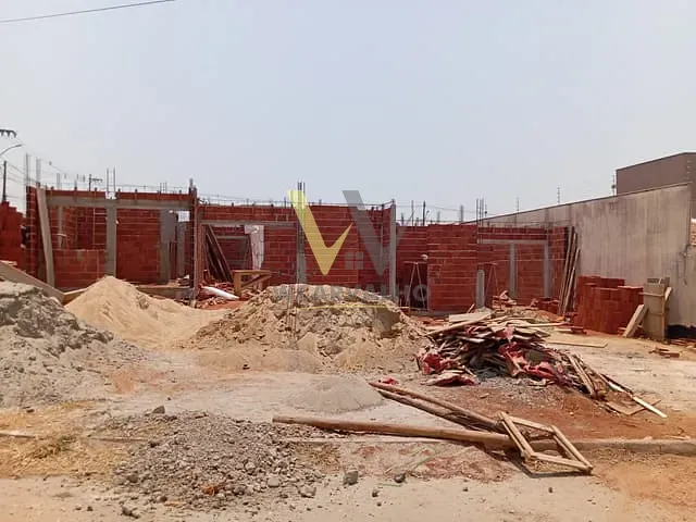 Casa com 75m² 3 quartos e 2 banheiros, à venda, no bairro Flor do Cerrado em Anápolis