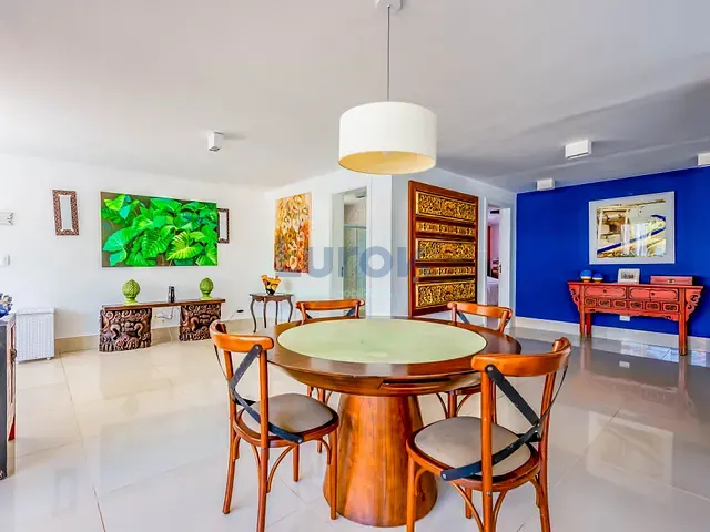 Casa com 3303m² 7 quartos e 8 banheiros, à venda, no bairro Tenório em Ubatuba