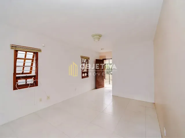 Casa 3 quartos e 4 banheiros, para alugar, no bairro Jardim Itu em Porto Alegre