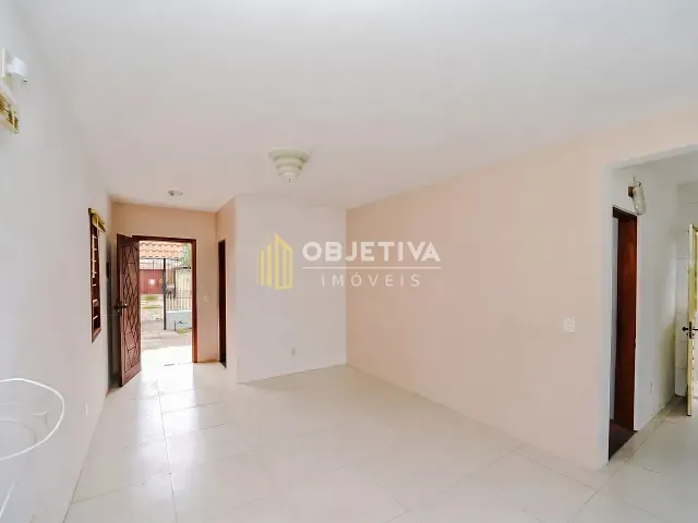 Casa 3 quartos e 4 banheiros, para alugar, no bairro Jardim Itu em Porto Alegre