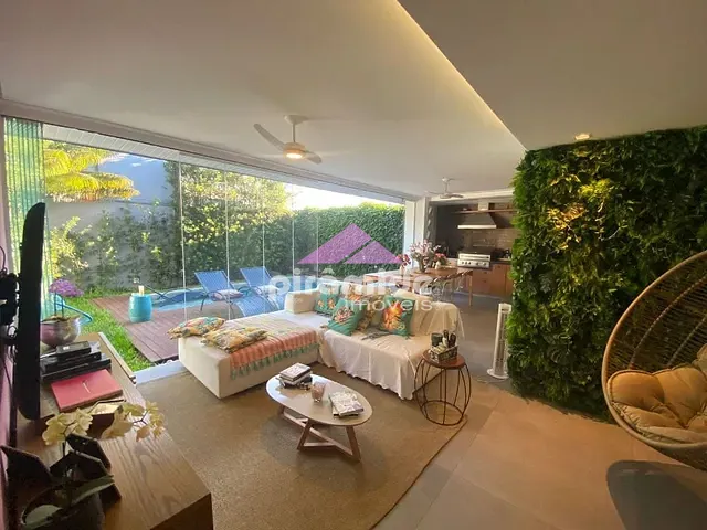 Casa com 260m² 3 quartos e 5 banheiros, à venda, no bairro Urbanova em São José dos Campos