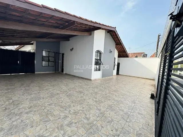Casa com 300m² 3 quartos e 2 banheiros, à venda ou para alugar, no bairro Jardim Santa Rosália em Sorocaba