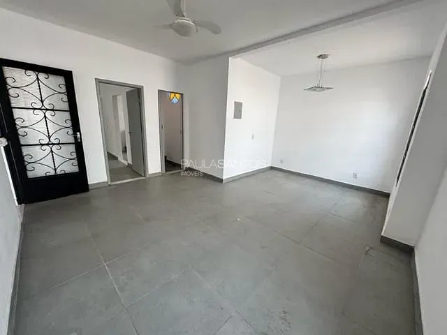 Casa com 300m² 3 quartos e 2 banheiros, à venda ou para alugar, no bairro Jardim Santa Rosália em Sorocaba