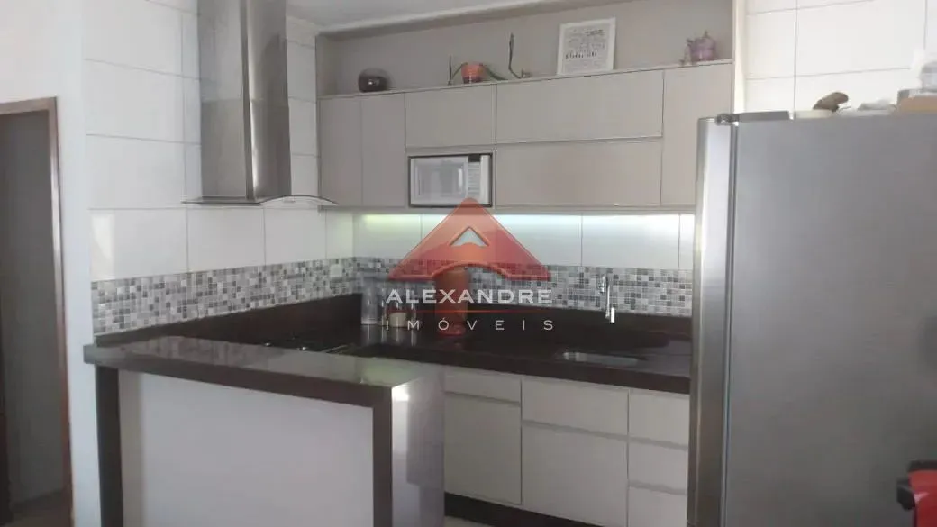 Casa, 3 quartos, 81 m² - Foto 1