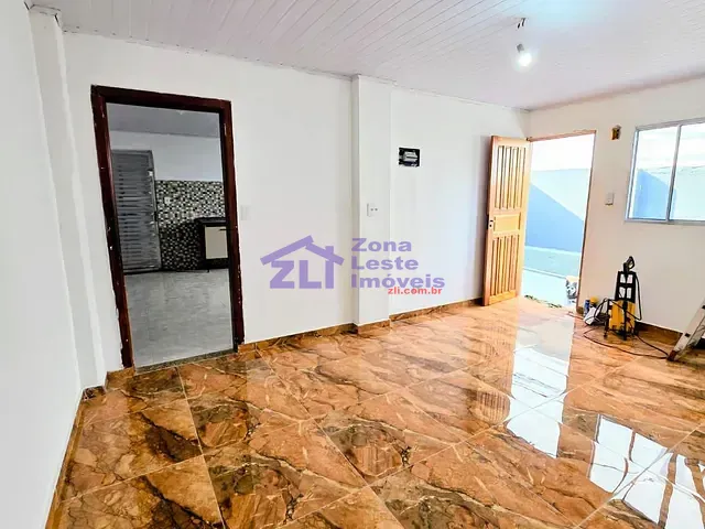 Casa com 550m² 2 quartos e 1 banheiro, para alugar, no bairro Vila Esperança em São Paulo