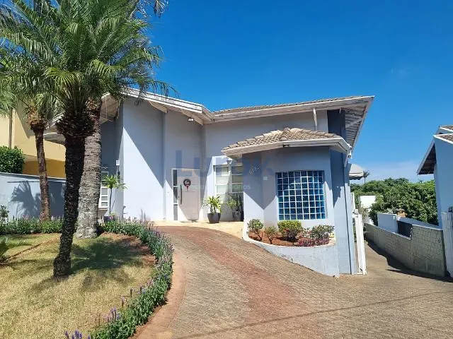 Casa com 690m² 3 quartos e 5 banheiros, à venda, no bairro Colinas dos Álamos em Valinhos