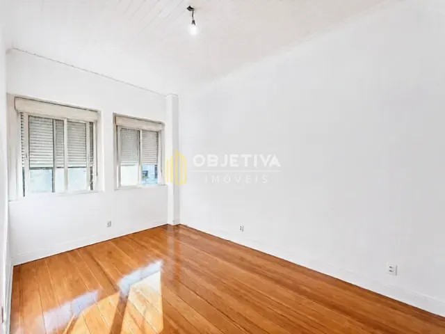 Casa 3 quartos e 2 banheiros, para alugar, no bairro Santana em Porto Alegre