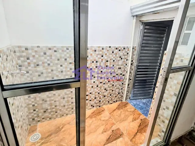 Casa com 550m² 1 quarto e 1 banheiro, para alugar, no bairro Vila Esperança em São Paulo