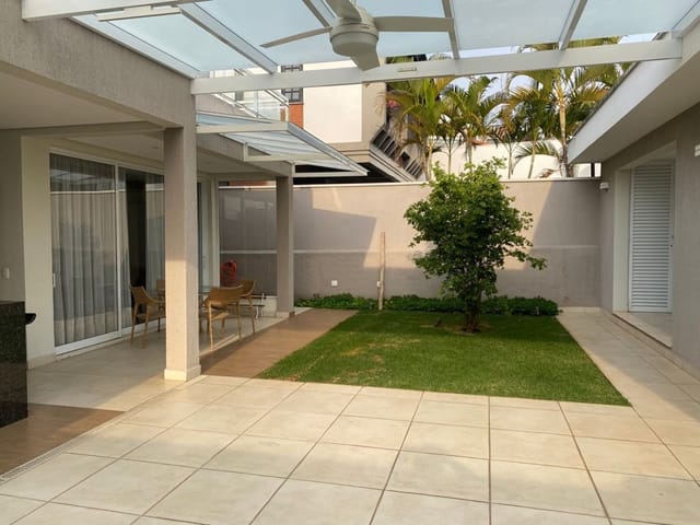 Casa com 360m² 4 quartos e 5 banheiros, à venda, no bairro Alphaville em Santana de Parnaíba