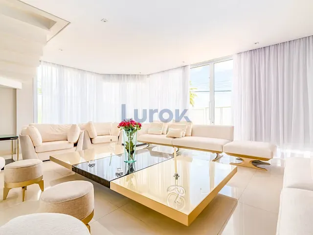 Casa com 585m² 5 quartos e 6 banheiros, à venda, no bairro Enseada em Guarujá