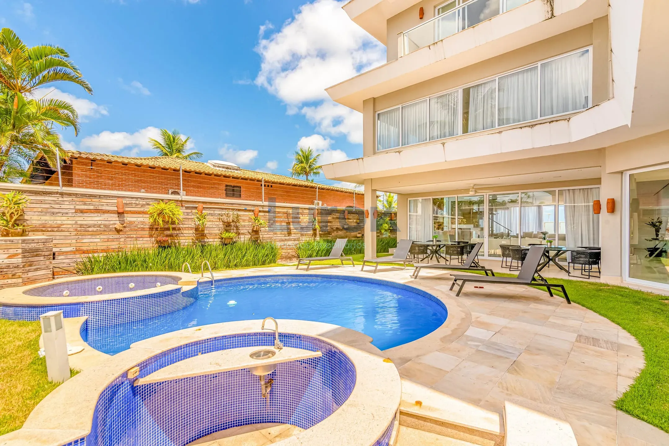 Casa, 5 quartos, 700 m² - Foto 1