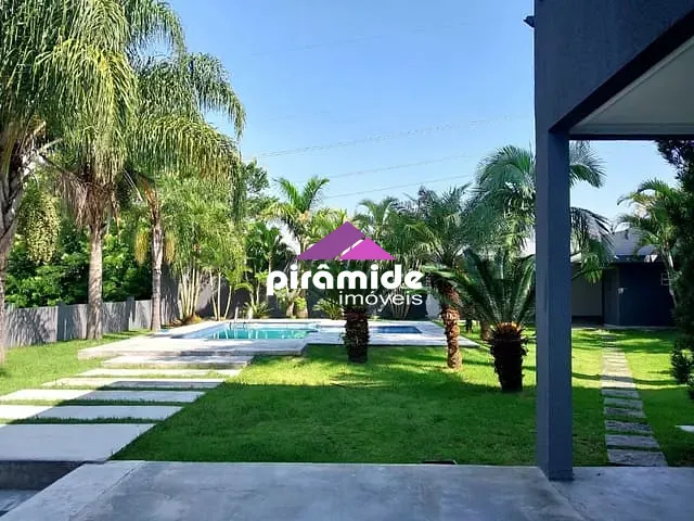 Casa com 947m² 4 quartos e 6 banheiros, à venda, no bairro Urbanova em São José dos Campos