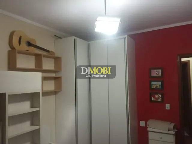 Casa com 1500m² 6 quartos e 4 banheiros, à venda, no bairro Barnabé em Gravataí