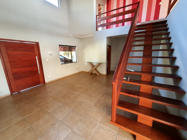 Casa com 721m² 3 quartos e 7 banheiros, à venda, no bairro Nossa Senhora do Perpétuo Socorro em Pindamonhangaba