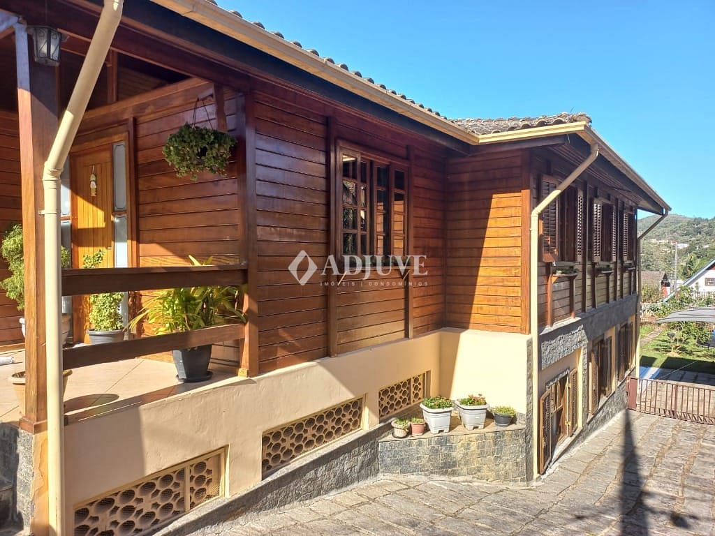 Casa, 5 quartos, 180 m² - Foto 2