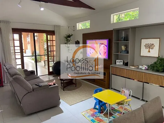 Casa com 997m² 3 quartos e 3 banheiros, à venda, no bairro Vila Esperia Ou Giglio em Atibaia