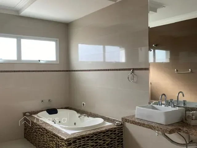 Casa com 652m² 4 quartos e 6 banheiros, à venda, no bairro Jardim Terras de Santa Helena em Jacareí