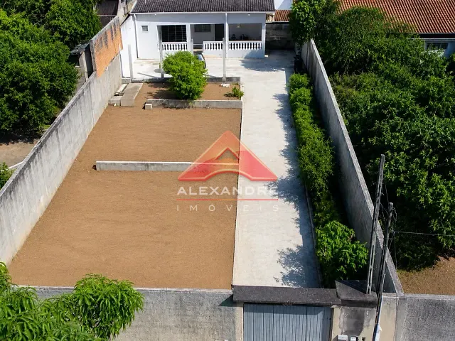 Casa com 683m² 2 quartos e 2 banheiros, à venda, no bairro Parque Nova Esperança em São José dos Campos
